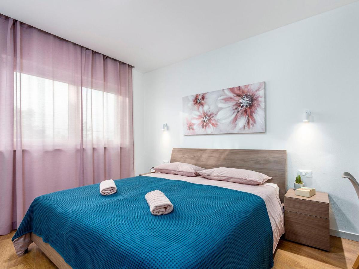 Holiday Home Villa Isabela - Prc423 By Interhome Nova Vas  Εξωτερικό φωτογραφία