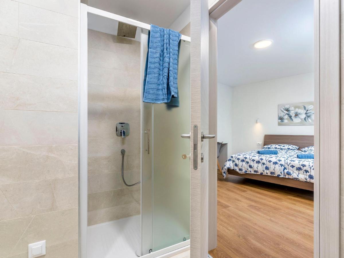 Holiday Home Villa Isabela - Prc423 By Interhome Nova Vas  Εξωτερικό φωτογραφία